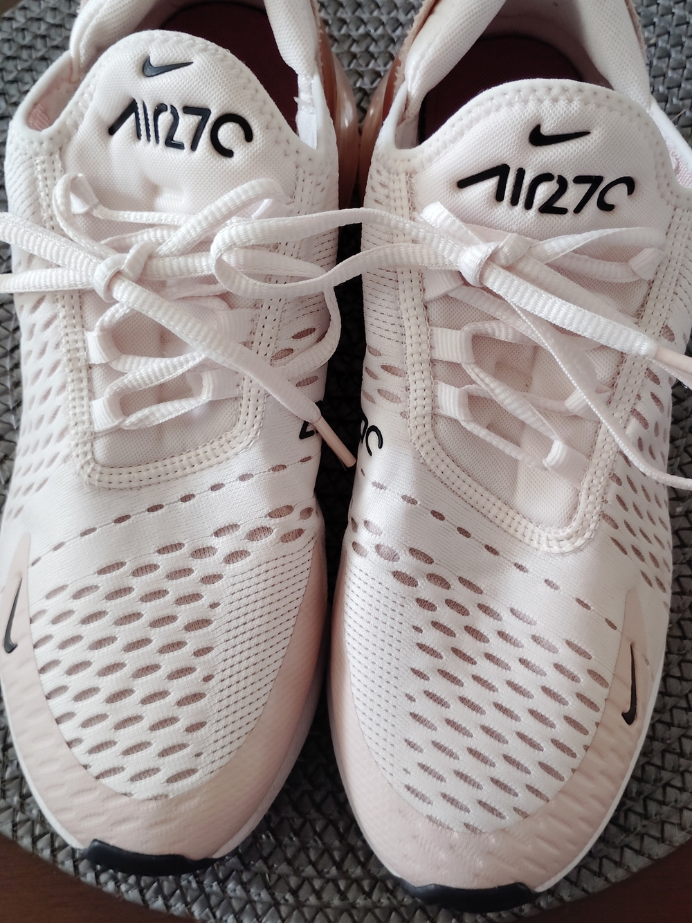 Nike Women's Air270 Lightweight Pink Sneakers